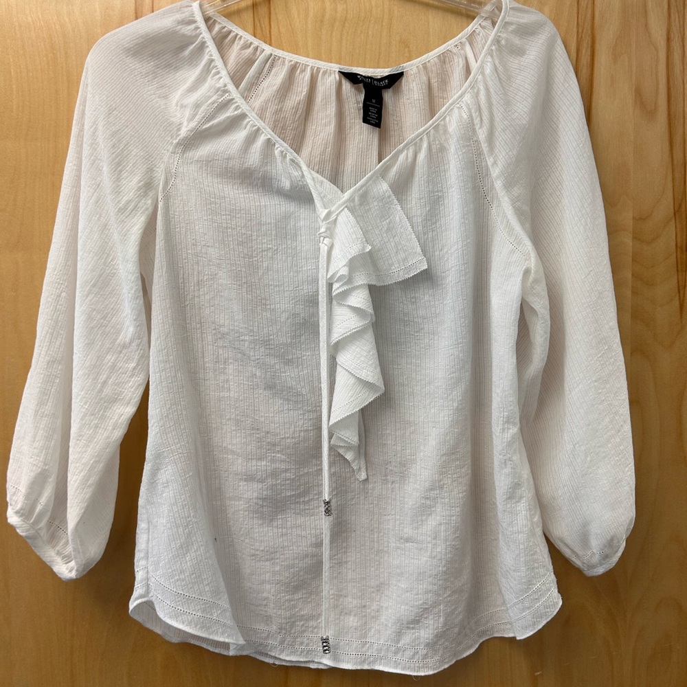 🌼3/$30🌼 WHBM Flowy white ruffle top Medium